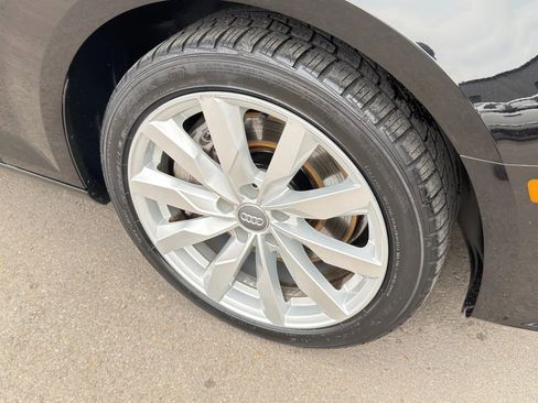 Used 2017 Audi A4 2.0T Premium w/ Convenience Package image 11