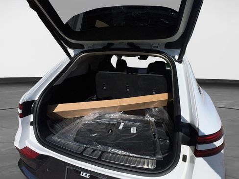 Used 2026 Genesis GV70 2.5T image 16