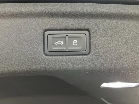 Used 2022 Audi S5 Premium Plus w/ Premium Plus Package image 17