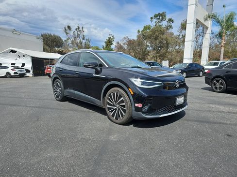 Used 2023 Volkswagen ID.4 Pro S Plus RWD image 3