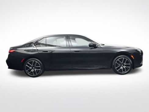 New 2026 BMW 740i 740i w/ Premium Package image 3