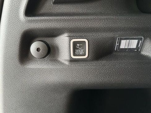 New 2025 Jeep Grand Cherokee L Limited w/ Luxury Tech Group II image 47