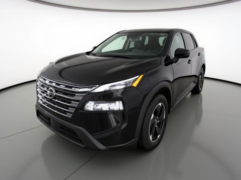 Used 2025 Nissan Rogue SV FWD image 3