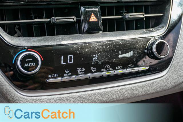 Used 2021 Toyota Corolla LE FWD image 26
