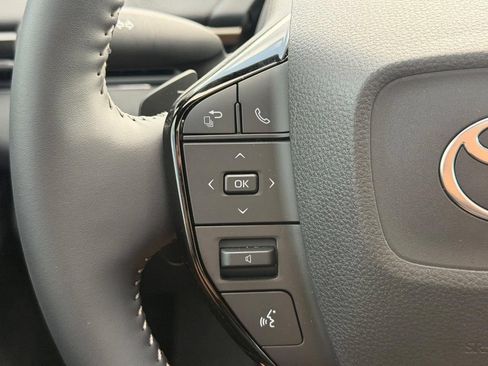 Used 2026 Toyota bZ FWD image 19
