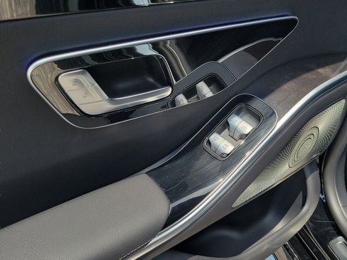 Used 2023 Mercedes-Benz S 500 4MATIC image 9