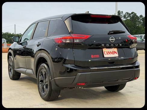 New 2026 Nissan Rogue SV w/ Cold Weather Package FWD image 6