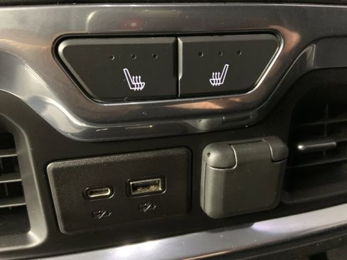 Used 2019 GMC Sierra 1500 SLT w/ SLT Premium Package image 19