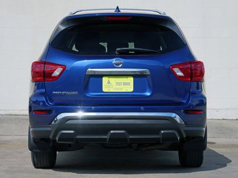 Used 2020 Nissan Pathfinder S FWD image 10