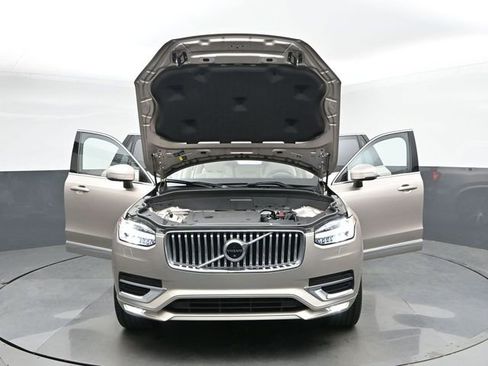 Used 2023 Volvo XC90 B6 Ultimate w/ Protection Package Premier AWD/4WD image 56
