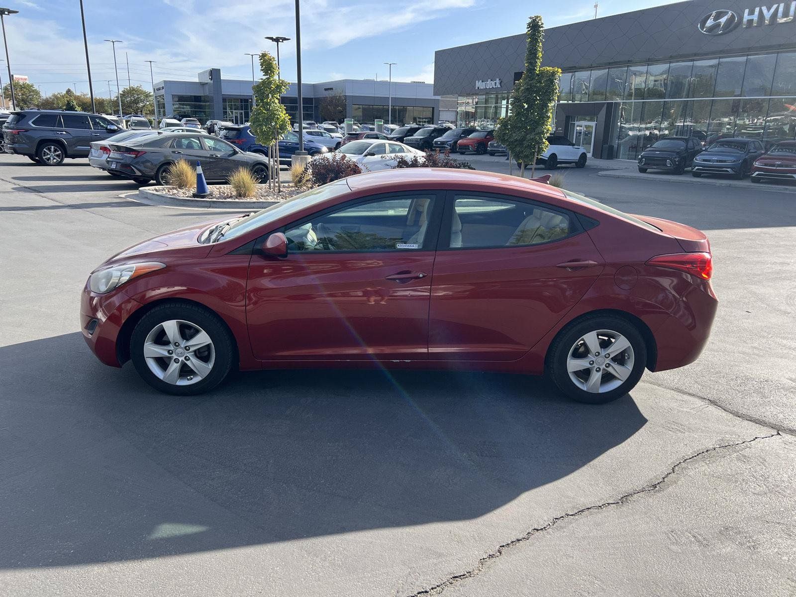 Used 2011 Hyundai Elantra GLS w/ Navigation Pkg 4 FWD image 18