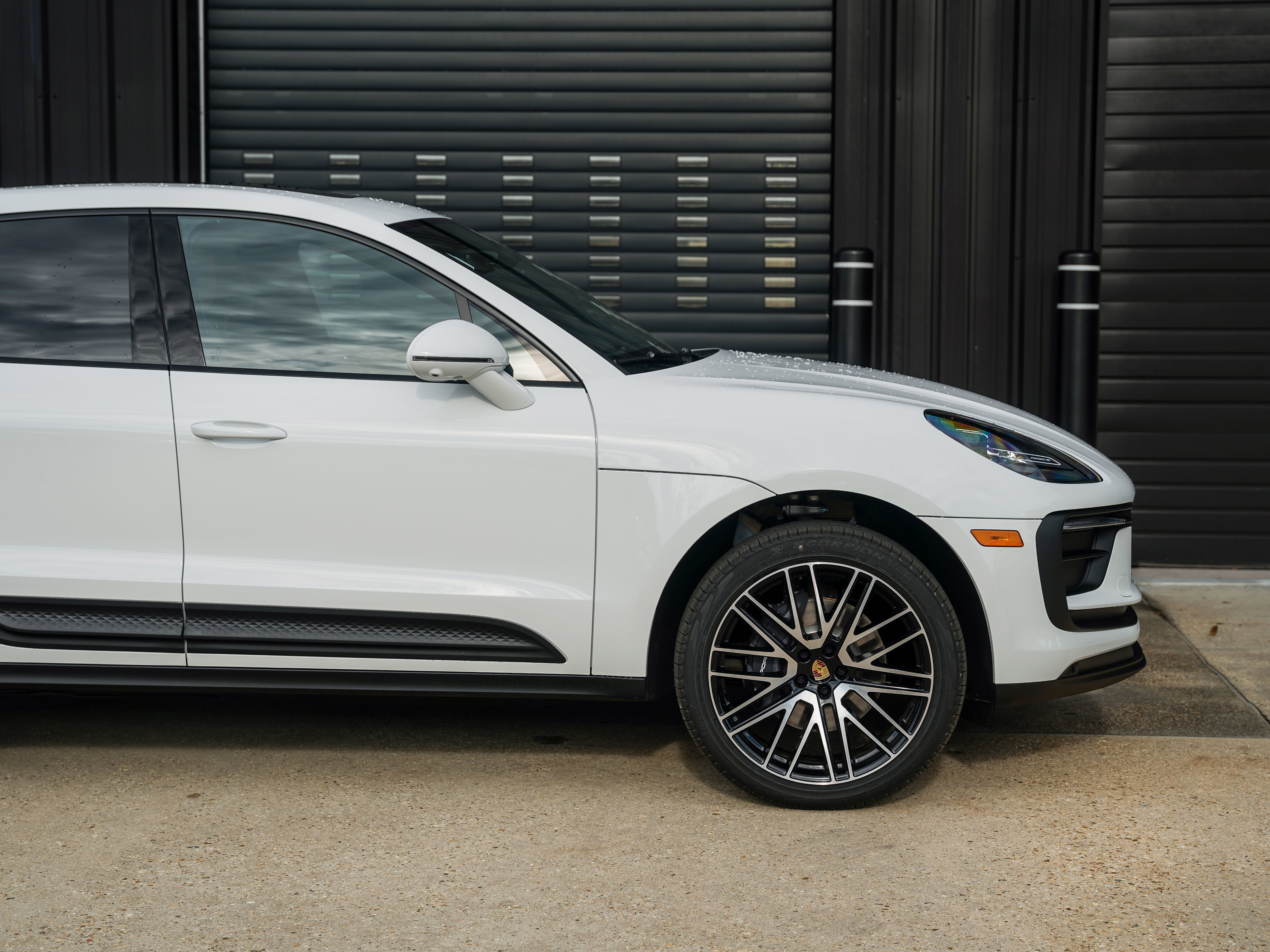 Certified 2026 Porsche Macan AWD/4WD image 15