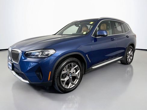 Used 2024 BMW X3 xDrive30i w/ Premium Package AWD/4WD image 2
