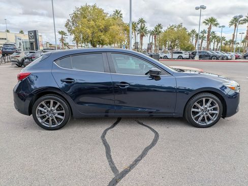 Used 2018 MAZDA MAZDA3 Touring image 6