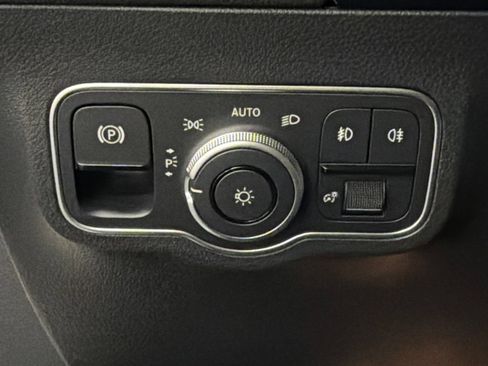 Certified 2026 Mercedes-Benz GLA 250 image 32