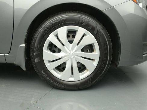 Used 2024 Nissan Versa S w/ Trunk Package FWD image 16