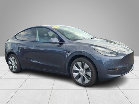 Used 2022 Tesla Model Y Long Range AWD/4WD image 4