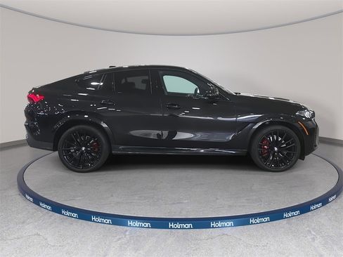 Used 2025 BMW X6 xDrive40i w/ Premium Package image 4