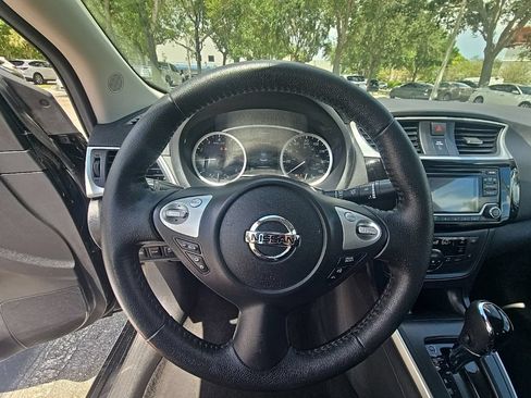 Used 2018 Nissan Sentra SV FWD image 18
