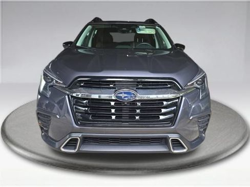Used 2024 Subaru Ascent Touring AWD/4WD image 3