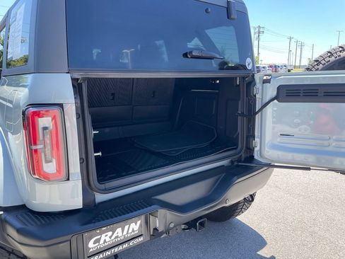 Used 2023 Ford Bronco Badlands w/ Sasquatch Package AWD/4WD image 24