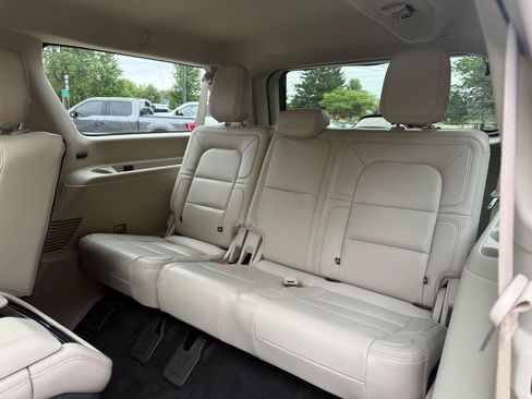 Used 2020 Lincoln Navigator L Reserve w/ Luxury Package AWD/4WD image 37