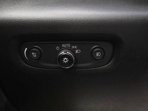 Used 2021 Chevrolet Traverse RS AWD/4WD image 10