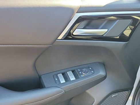 New 2026 Mitsubishi Outlander AWD image 24