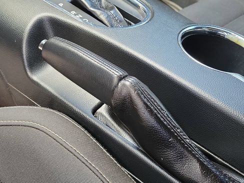 Used 2016 Ford Mustang Coupe RWD image 28