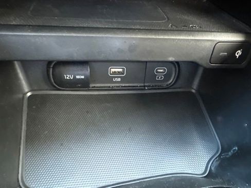 Certified 2024 Kia Soul S FWD image 18
