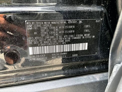 Used 2021 Toyota RAV4 XLE Premium AWD/4WD image 16