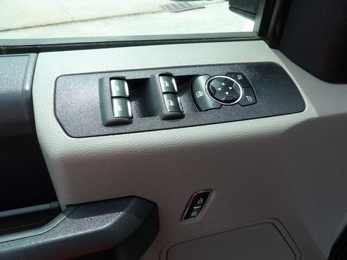 Used 2022 Ford F350 XL w/ Power Equipment Group AWD/4WD image 15