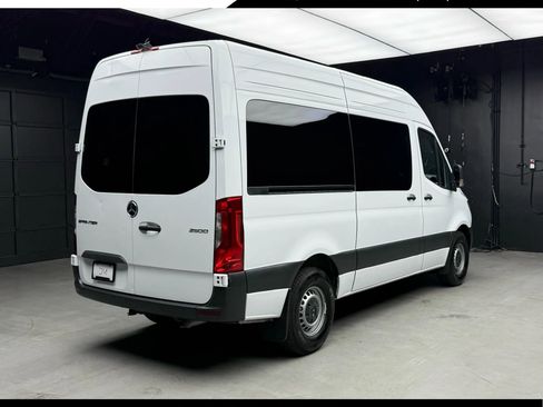 Used 2024 Mercedes-Benz Sprinter 2500 image 7