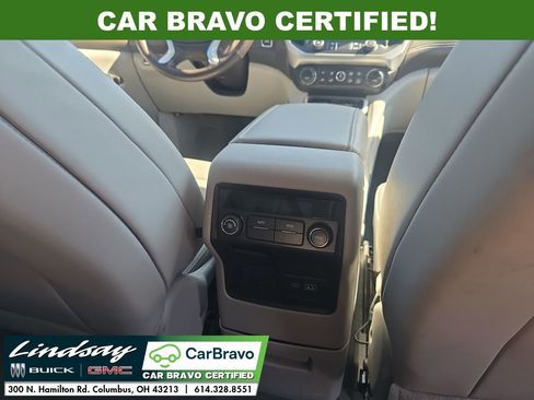 Certified 2023 GMC Acadia SLT image 20