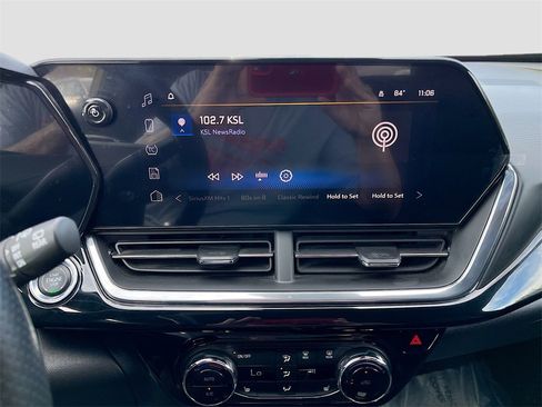 Used 2025 Chevrolet Trax RS w/ Driver Confidence Package image 15