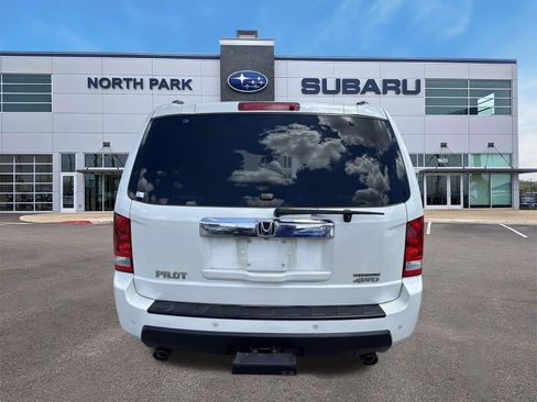 Used 2011 Honda Pilot Touring image 4