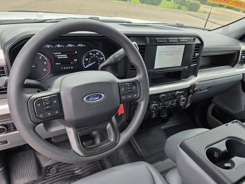 Used 2024 Ford F450 XL RWD image 12