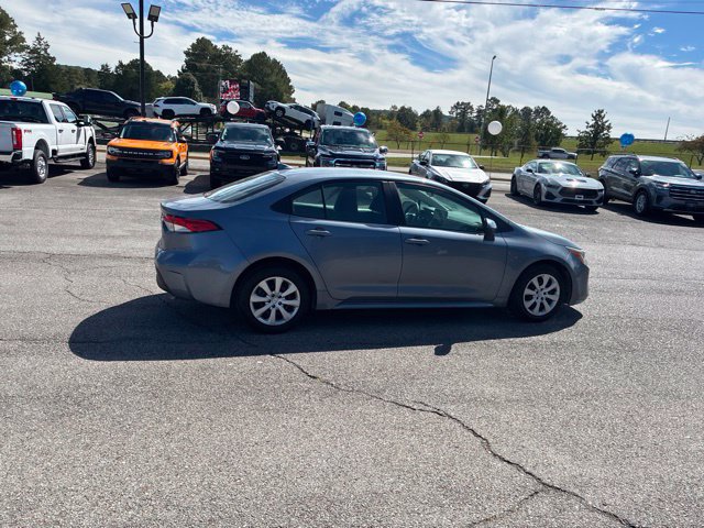 Used 2025 Toyota Corolla LE FWD image 44