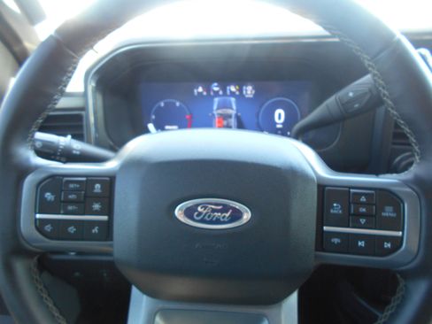 Used 2025 Ford F350 Lariat w/ Lariat Ultimate Package image 25