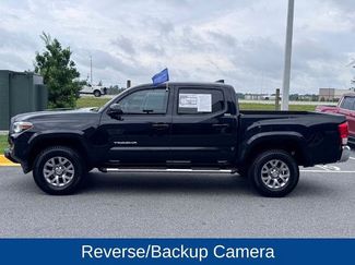 Used 2017 Toyota Tacoma SR5 w/ Tow Package RWD video 3