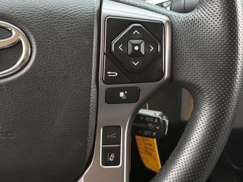 Used 2023 Toyota Tacoma SR5 w/ SR5 Appearance Package RWD image 15