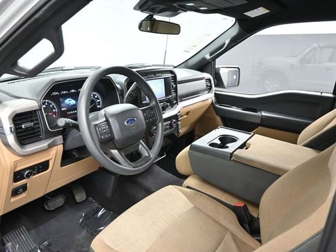 Used 2023 Ford F150 XLT image 11