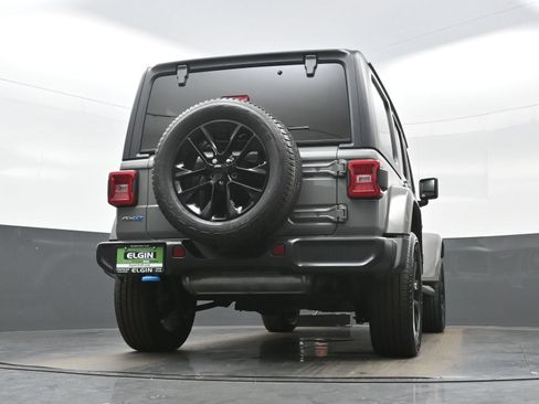 Used 2023 Jeep Wrangler Unlimited Sahara w/ Cold Weather Group AWD/4WD image 30