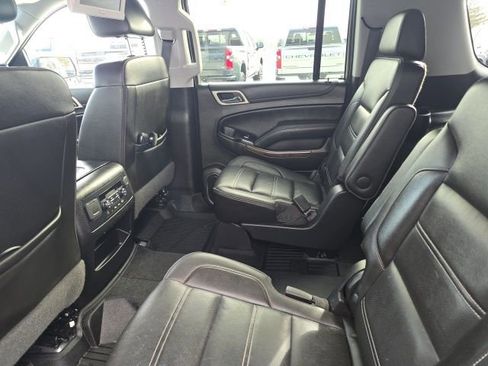 Used 2019 GMC Yukon XL Denali w/ Denali Ultimate Package AWD/4WD image 14