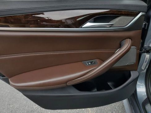 Used 2019 BMW 540i xDrive AWD/4WD image 13