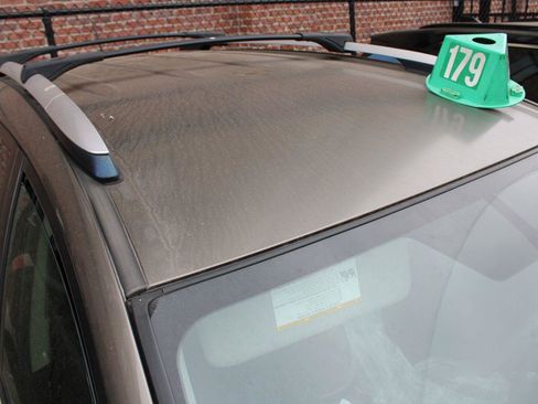 Used 2015 Toyota RAV4 LE FWD image 10
