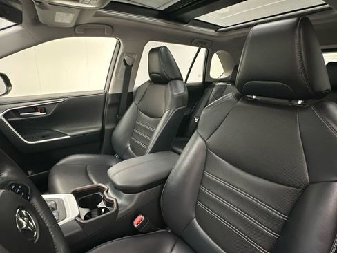 Certified 2020 Toyota RAV4 Limited AWD/4WD image 9