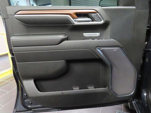 Used 2023 GMC Sierra 1500 Denali w/ Denali Reserve Package AWD/4WD image 34