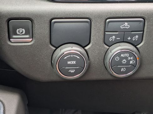 Certified 2024 Chevrolet Silverado 1500 RST image 23