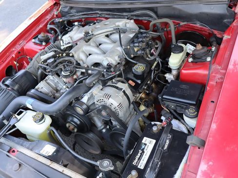 Used 1999 Ford Mustang Convertible RWD image 37